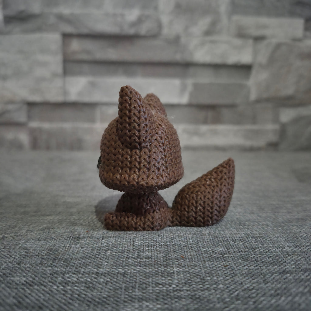 Figurine renard tricot 3D • Sculpture artisanale • Déco forestière