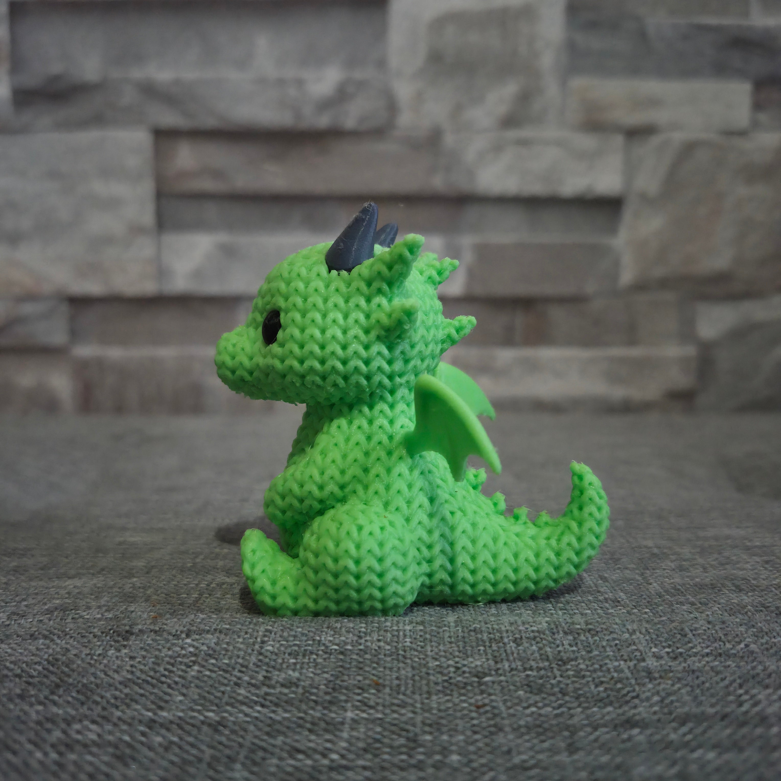 Figurine dragon tricot 3D • Sculpture fantastique artisanale • Cadeau original