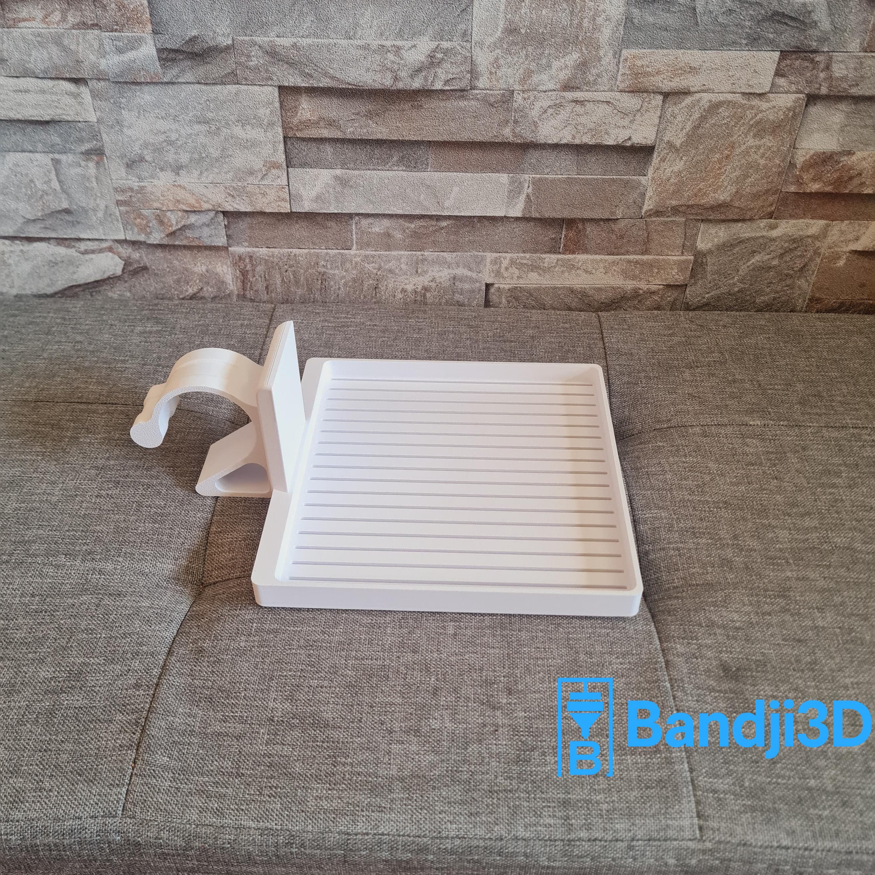 Support Piscine 3D – Plateau Flottant Boisson & Smartphone | Bandji3D Bandji3D
