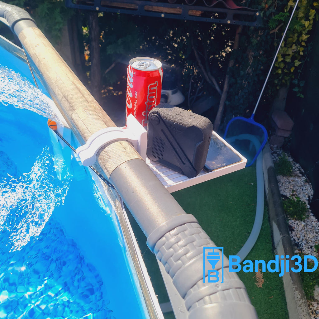 Support Piscine 3D – Plateau Flottant Boisson & Smartphone | Bandji3D Bandji3D