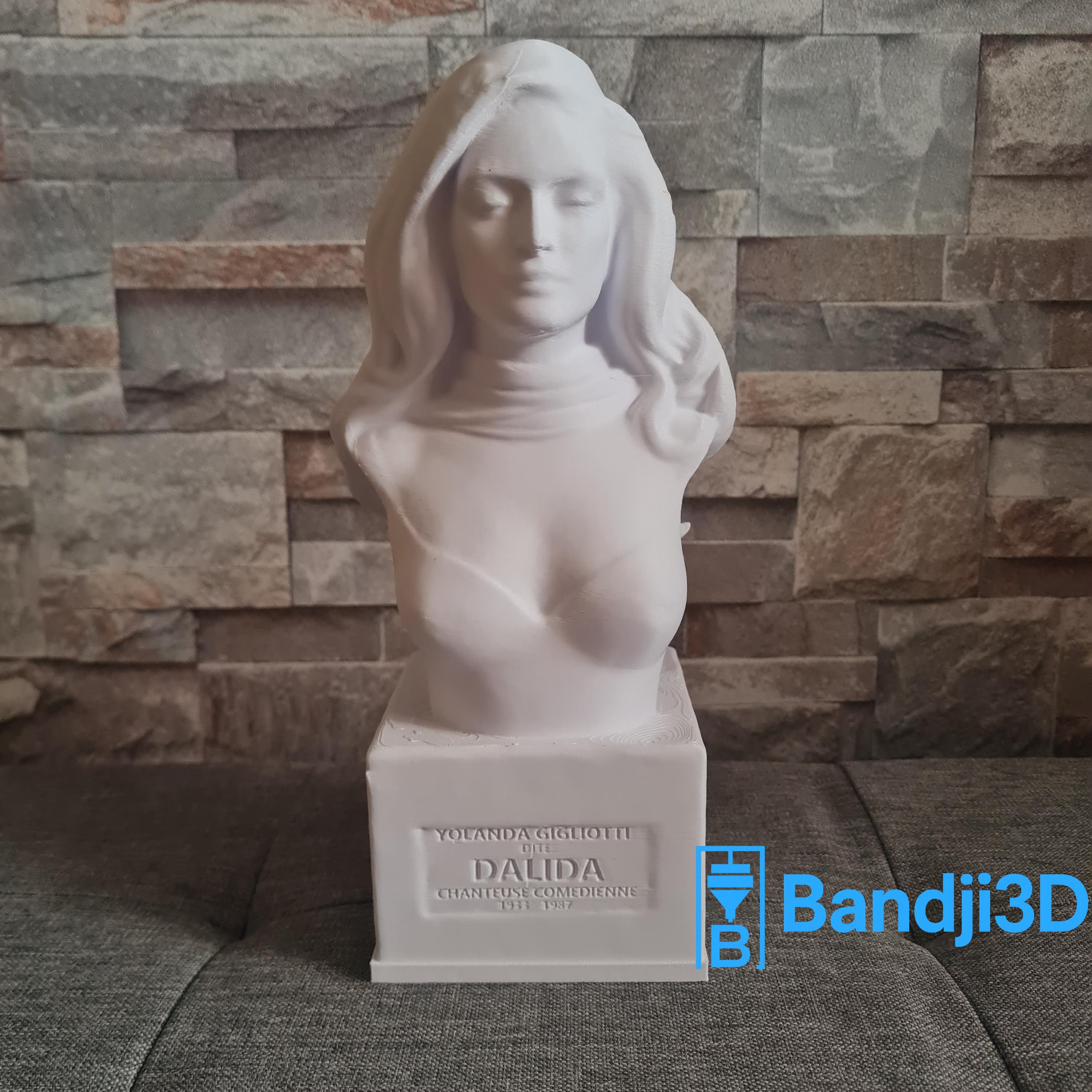 Buste Dalida 3D – Sculpture Personnalisable & Déco Musicale | Bandji3D Bandji3D