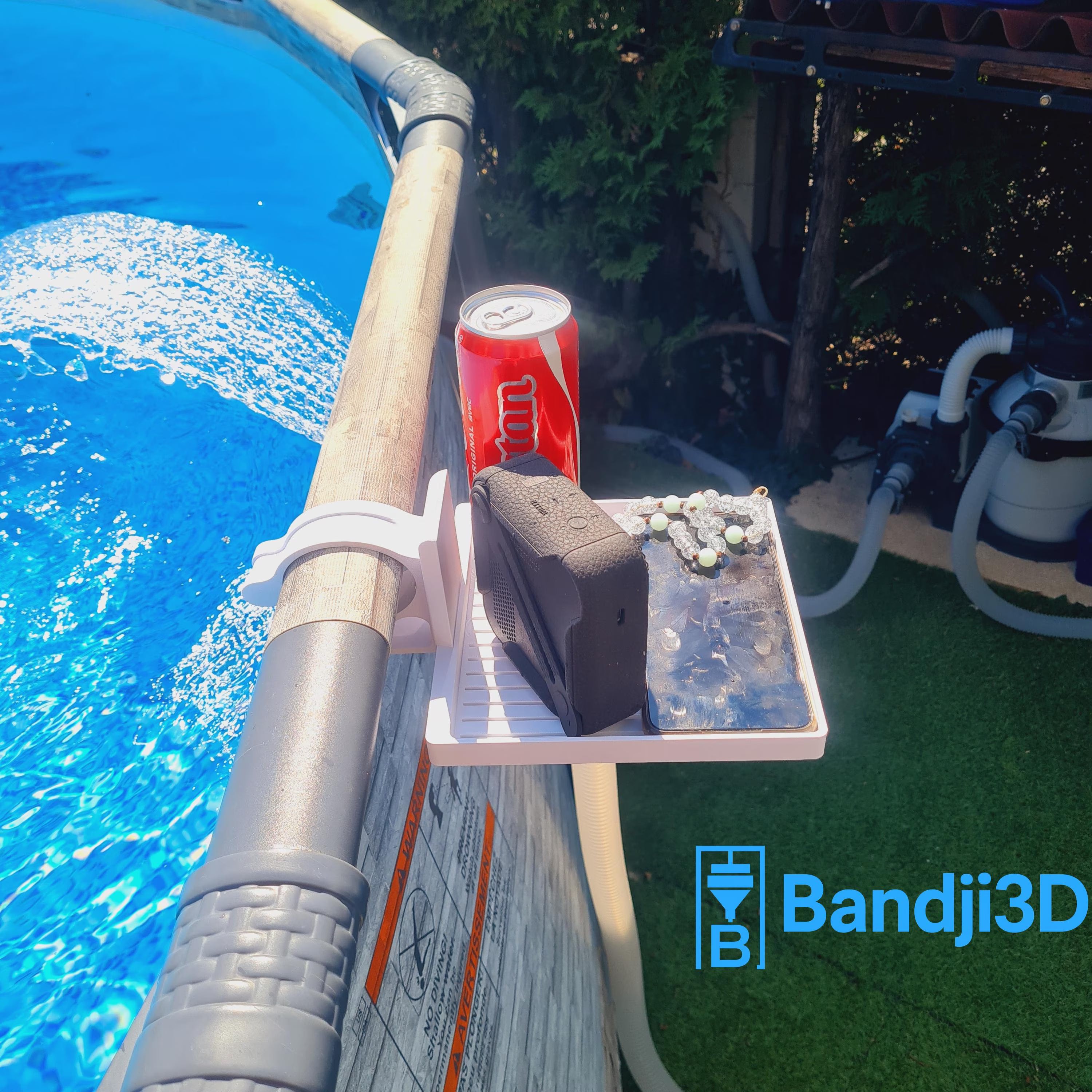 Support Piscine 3D – Plateau Flottant Boisson & Smartphone | Bandji3D Bandji3D