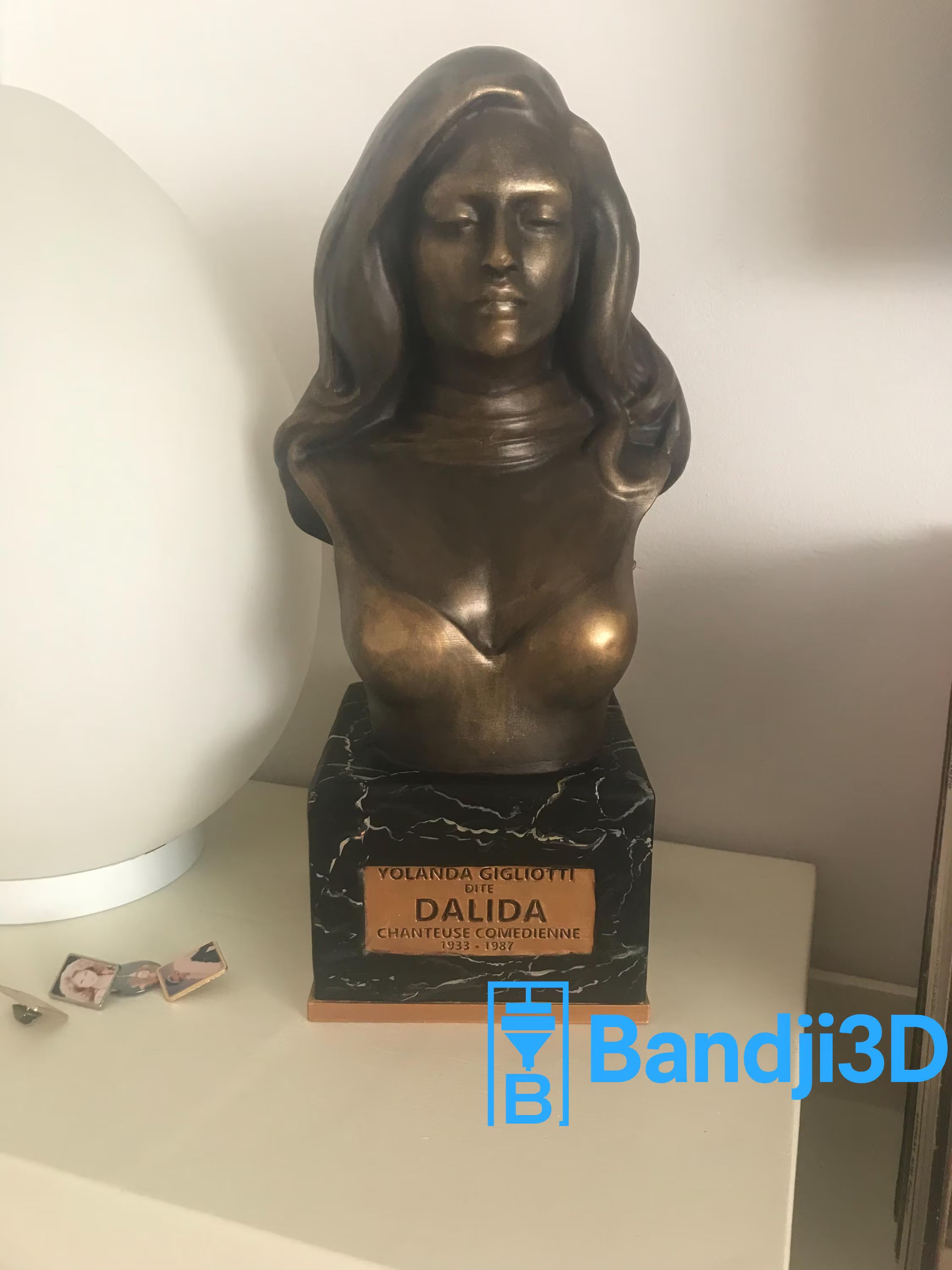 Buste Dalida 3D – Sculpture Personnalisable & Déco Musicale | Bandji3D Bandji3D