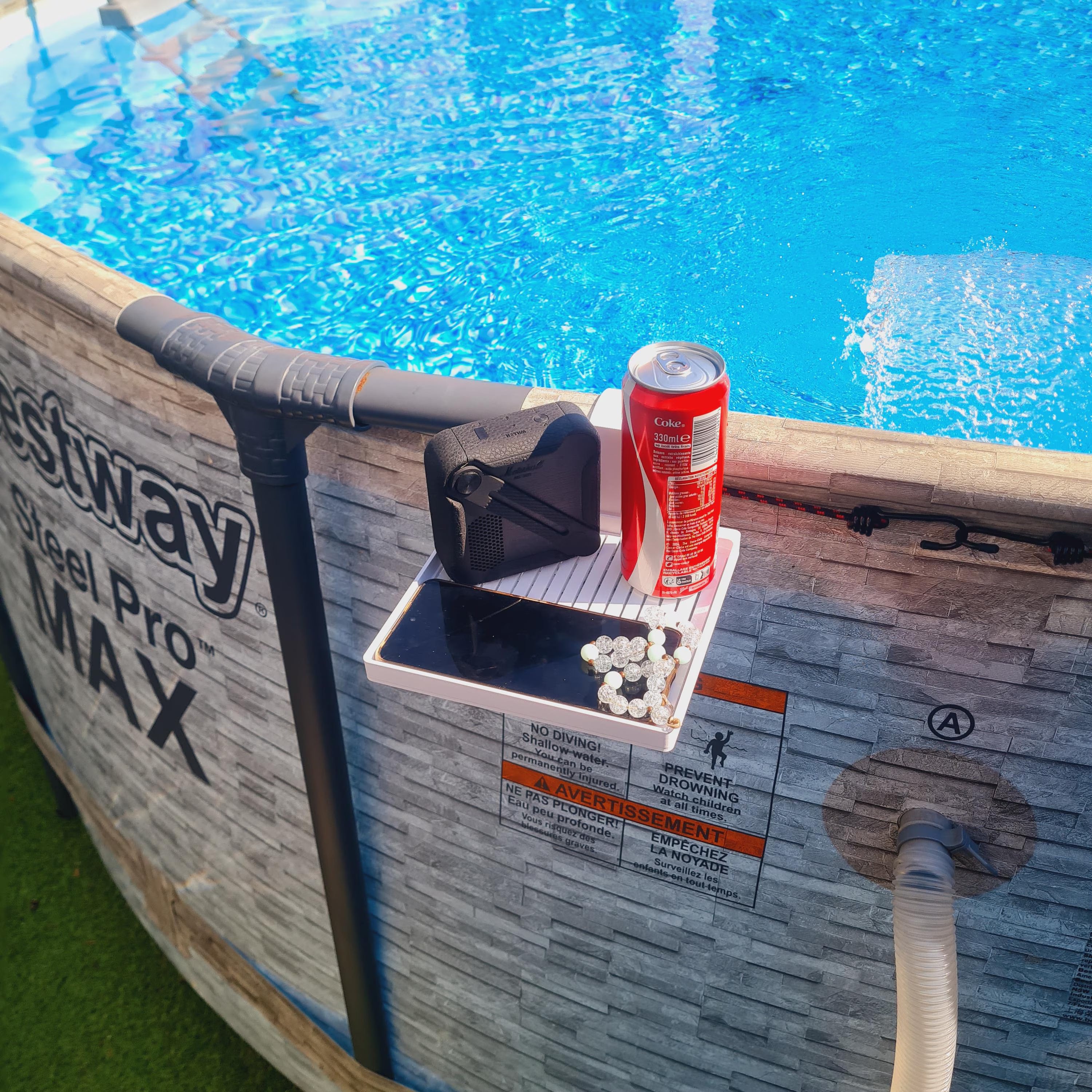 Support Piscine 3D – Plateau Flottant Boisson & Smartphone | Bandji3D Bandji3D