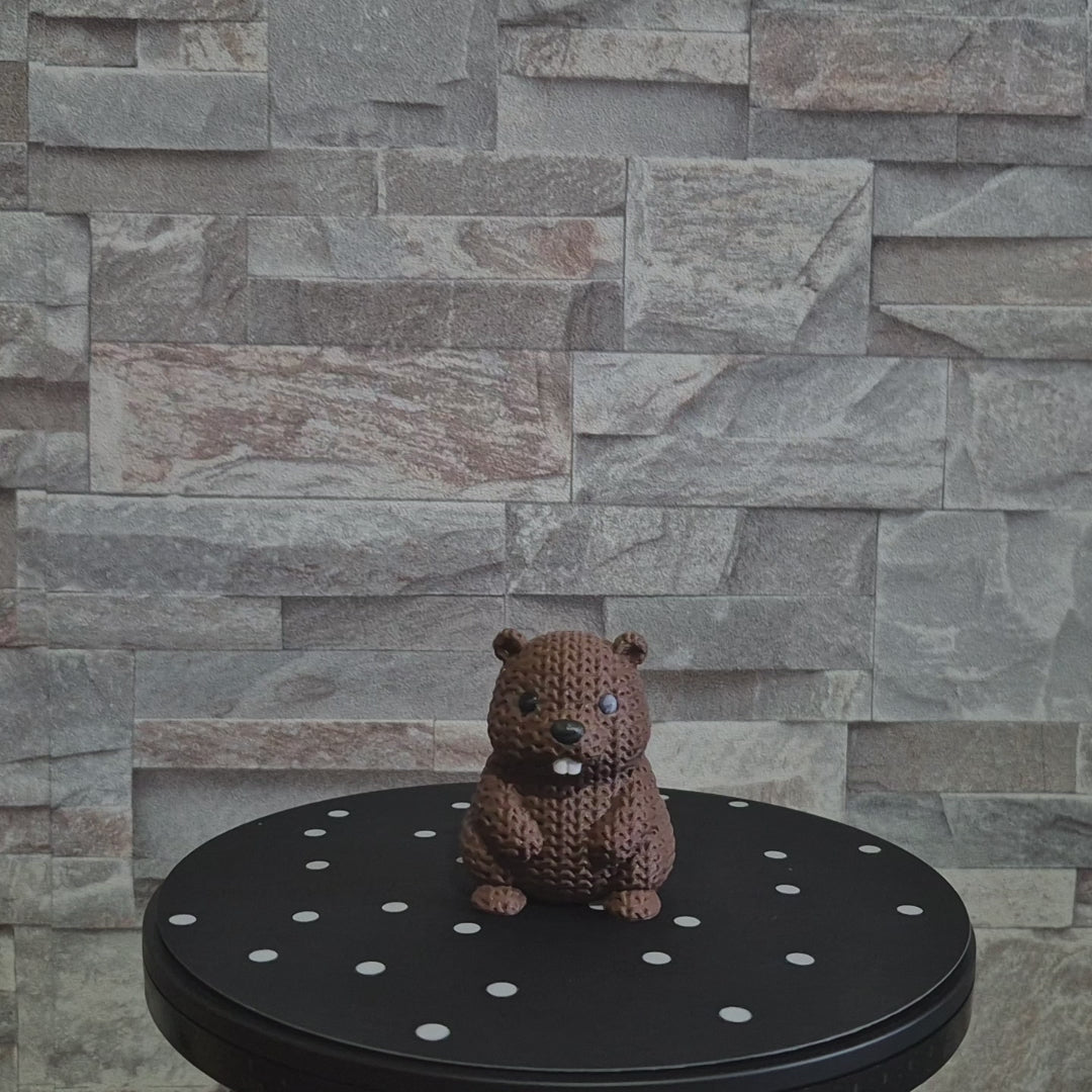 Figurine castor tricot 3D – Déco kawaii et cosy