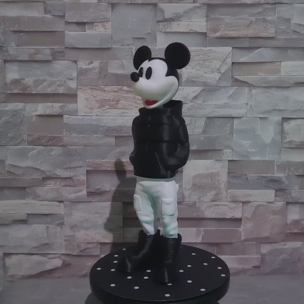 Figurine 3D streetwear inspirée pop culture – Déco urbaine personnalisable 30 cm